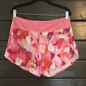 Athleta Run With It 4.5” Shorts